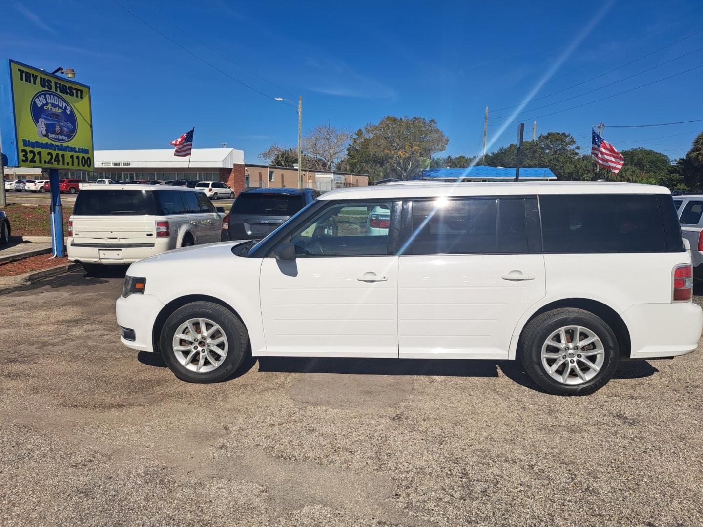 2017 White /BEIGE Ford Flex SE FWD (2FMGK5B8XHB) with an 3.5L V6 DOHC 24V engine, 6A transmission, located at 1181 Aurora Rd, Melbourne, FL, 32935, (321) 241-1100, 28.132914, -80.639175 - Photo#0